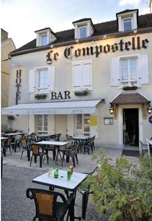 Le Compostelle Hotel Vézelay Buitenkant foto