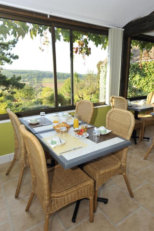 Le Compostelle Hotel Vézelay Buitenkant foto
