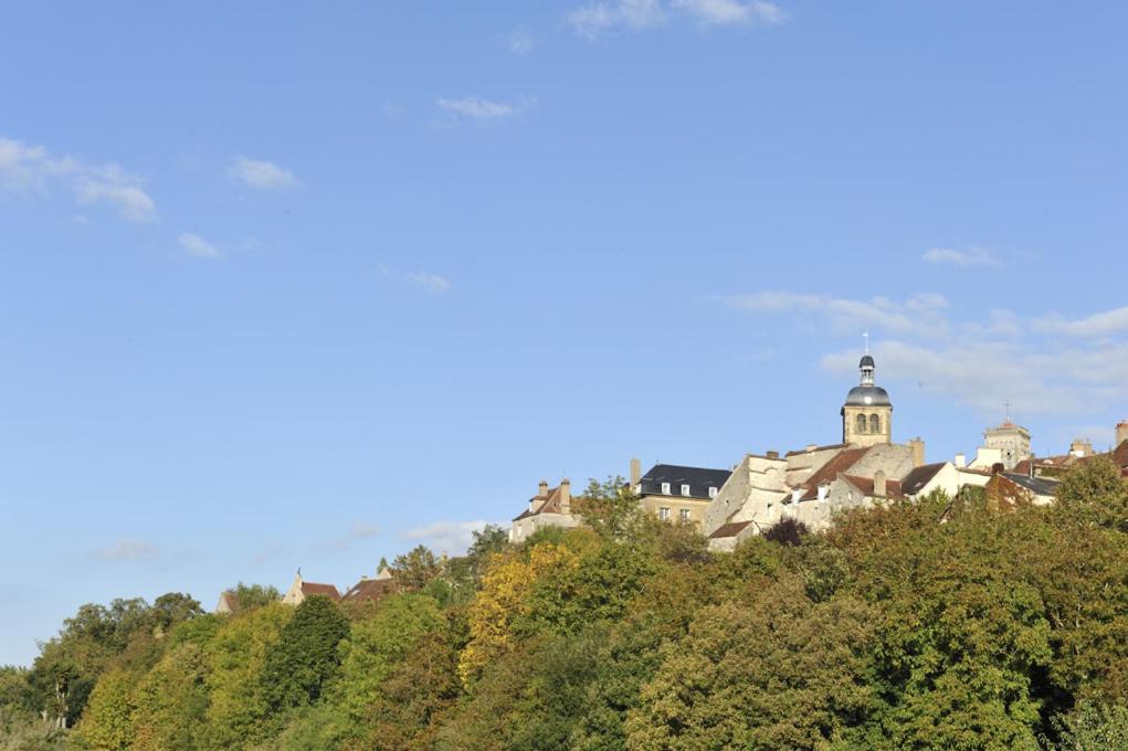Le Compostelle Hotel Vézelay Buitenkant foto